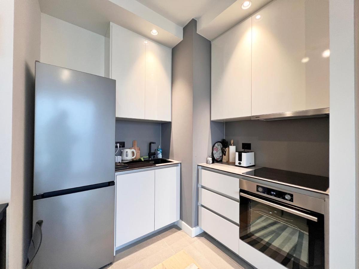 Waterfront Luxury Suites Belgrado Exterior foto